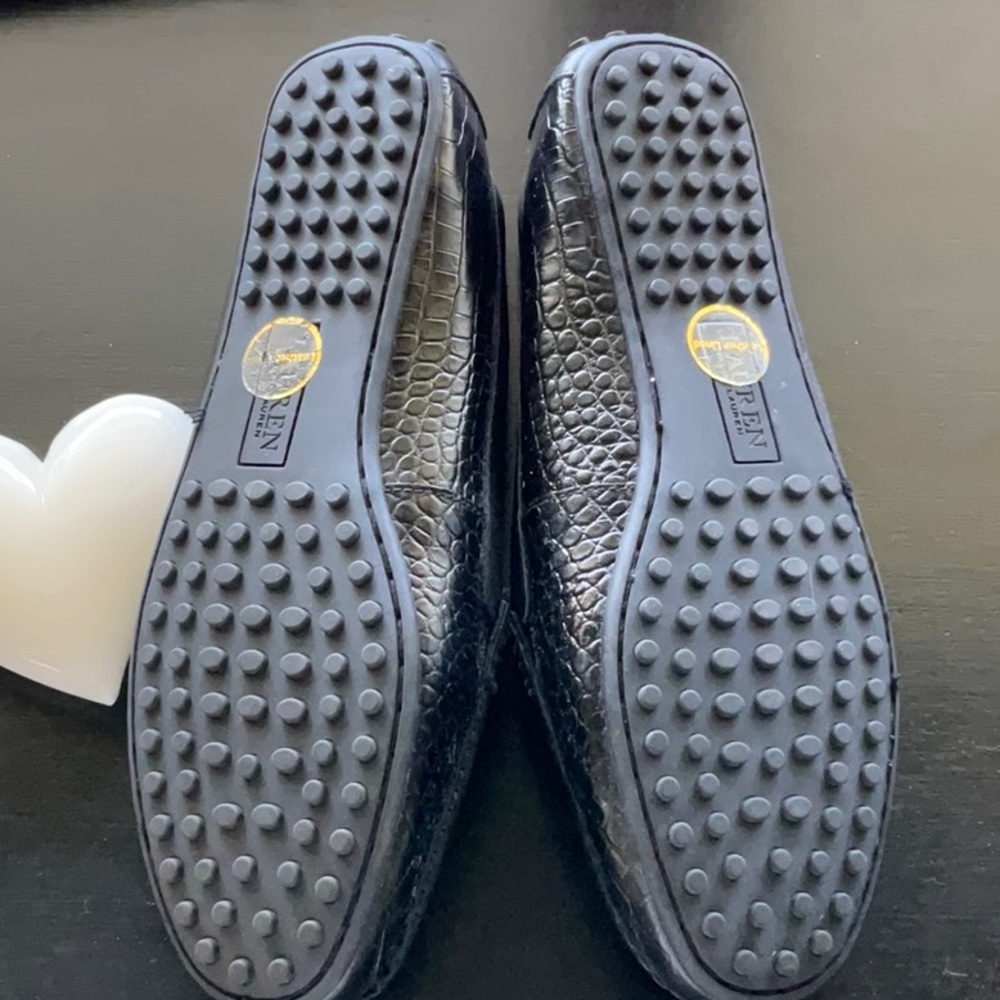 RALPH LAUREN Black Crocodile Embossed Loafers with Gold Accent - Picture 4 of 4